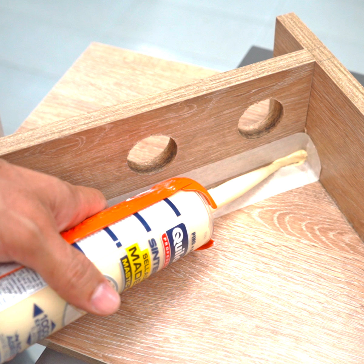 Sellador para madera Sintesel madera QUILOSA.